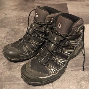 Salomon x ultra goretex boots